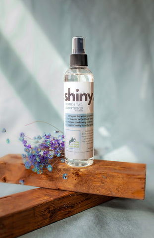 shiny. A Mane & Tail Conditioner Spray